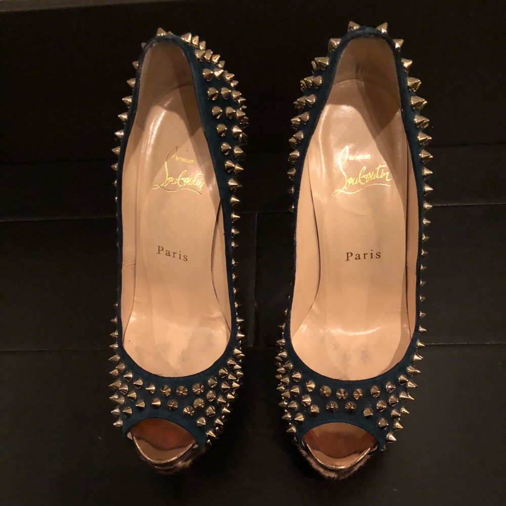 Lady peep with spikes great condition